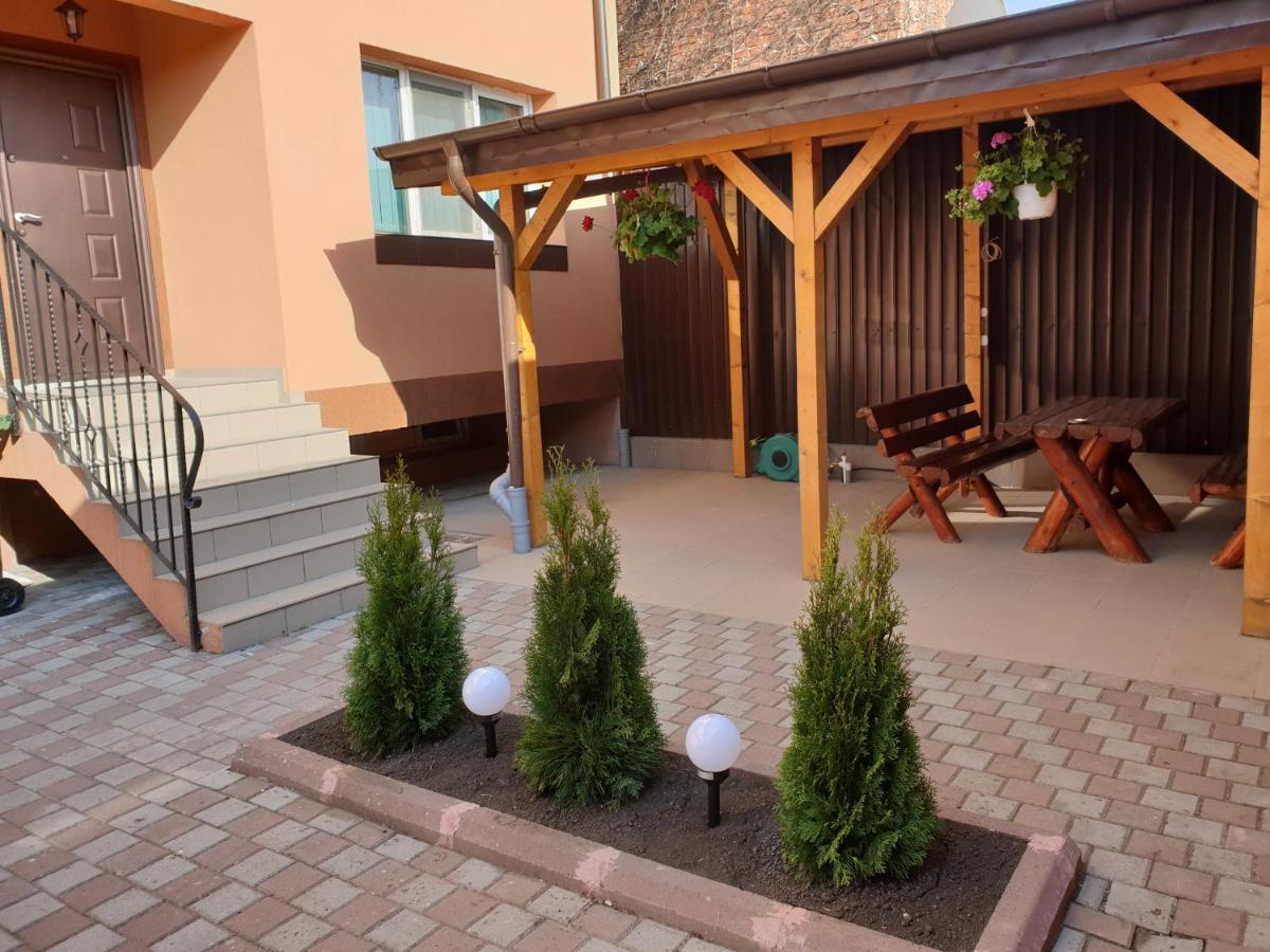 Villa Accommodation Bukarest Kültér fotó