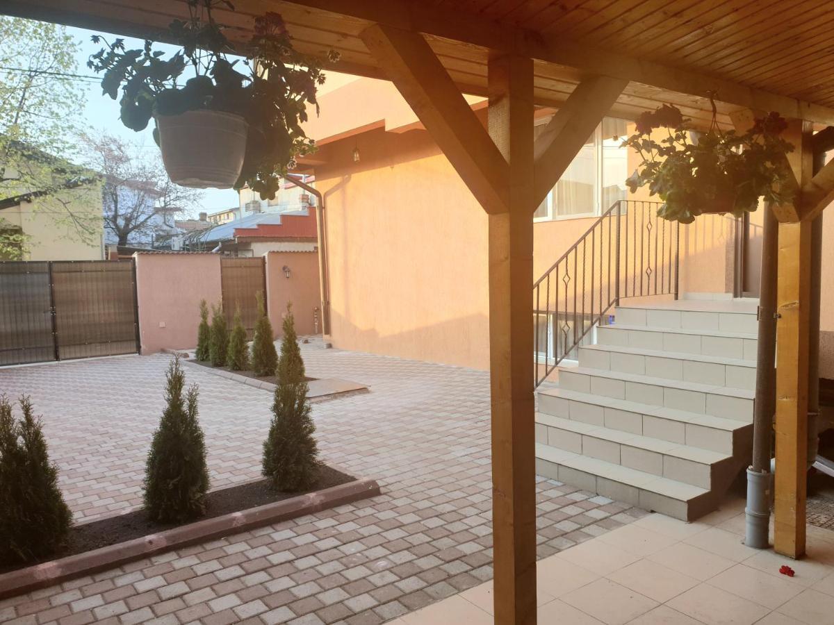 Villa Accommodation Bukarest Kültér fotó